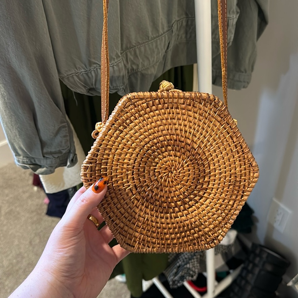 Wicker handbag 👜